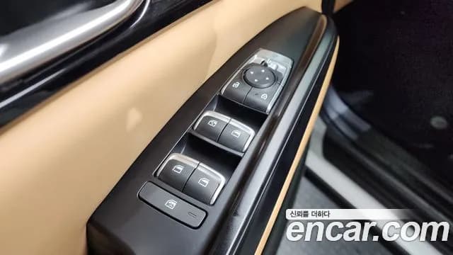 2023 Kia Carnival 4th Gen 9-Seater Prestige Sold VIN KNANB81BBPS200666 – photo 14 2023 Kia Carnival 4th Gen 9-Seater Prestige Sold VIN KNANB81BBPS200666 – photo 14