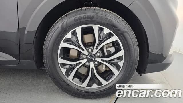 2023 Kia Carnival 4Generation 9-Seater Prestige Sold VIN KNANB81BBPS201137 – photo 13 2023 Kia Carnival 4Generation 9-Seater Prestige Sold VIN KNANB81BBPS201137 – photo 13