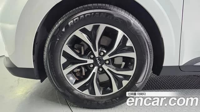 2023 Kia Carnival 4Generation 9-Seater Prestige Sold VIN KNANB81BBPS202274 – side profile 2023 Kia Carnival 4Generation 9-Seater Prestige Sold VIN KNANB81BBPS202274 – side profile