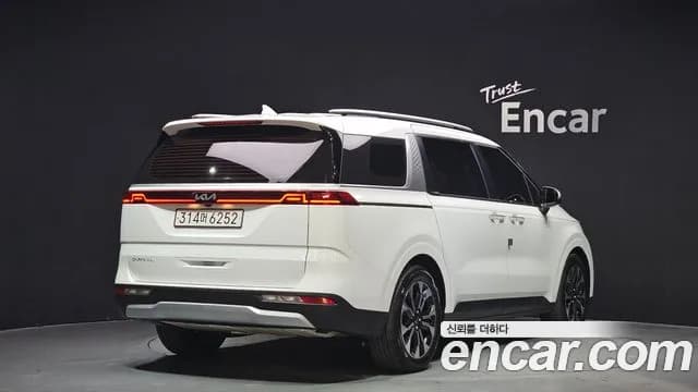2023 Kia Carnival 4Generation 9-Seater Prestige Sold VIN KNANB81BBPS216176 – rear exterior 2023 Kia Carnival 4Generation 9-Seater Prestige Sold VIN KNANB81BBPS216176 – rear exterior