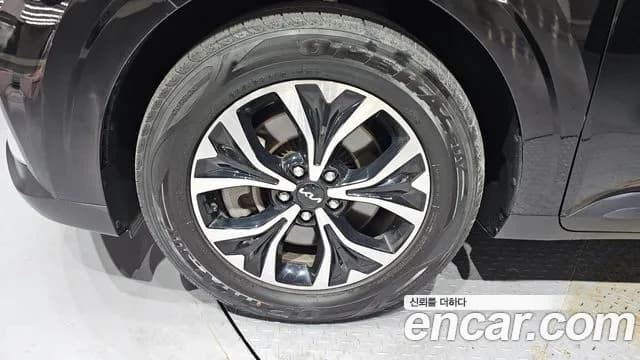 2023 Kia Carnival 4Generation 9-Seater Prestige Sold VIN KNANB81BBPS322801 – exterior detail 2023 Kia Carnival 4Generation 9-Seater Prestige Sold VIN KNANB81BBPS322801 – exterior detail