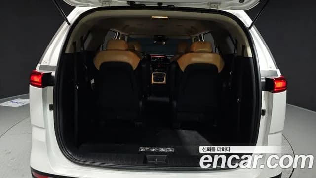 2023 Kia Carnival 4Generation 9-Seater Prestige Sold VIN KNANB81BBPS355055 – photo 13 2023 Kia Carnival 4Generation 9-Seater Prestige Sold VIN KNANB81BBPS355055 – photo 13