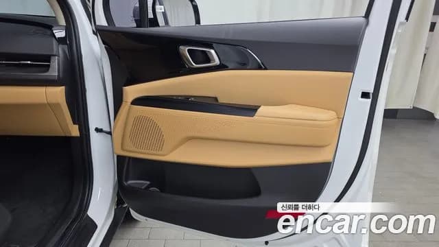 2023 Kia Carnival 4Generation 9-Seater Prestige Sold VIN KNANB81BBPS356030 – photo 28 2023 Kia Carnival 4Generation 9-Seater Prestige Sold VIN KNANB81BBPS356030 – photo 28