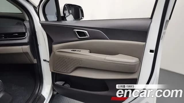 2024 Kia The New Carnival 4th Gen 9-Seater Prestige Sold VIN KNANB81BBRS427601 – exterior detail 2024 Kia The New Carnival 4th Gen 9-Seater Prestige Sold VIN KNANB81BBRS427601 – exterior detail