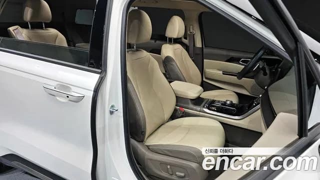 2023 Kia Carnival 4Generation Gasoline 7-Seater Outdoor Sold VIN KNANC813BPS212116 – rear exterior 2023 Kia Carnival 4Generation Gasoline 7-Seater Outdoor Sold VIN KNANC813BPS212116 – rear exterior