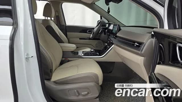 2023 Kia Carnival 4Generation Gasoline 9-Seater Noblesse Sold VIN KNANC813BPS267233 – rear exterior 2023 Kia Carnival 4Generation Gasoline 9-Seater Noblesse Sold VIN KNANC813BPS267233 – rear exterior