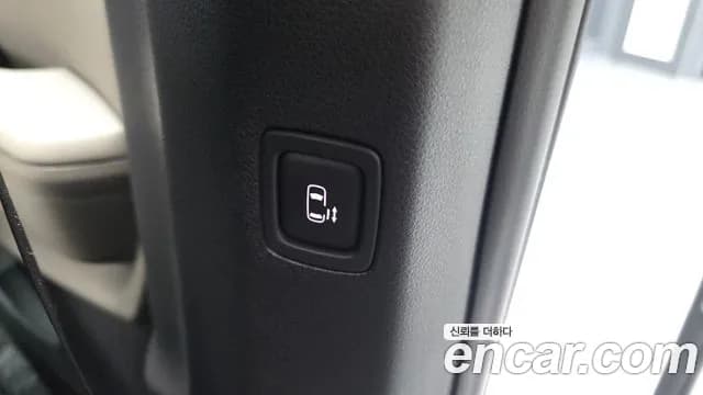 2024 Kia The New Carnival 4th Gen Gasoline 7-Seater Noblesse Sold VIN KNANC813BRS425986 – trunk area 2024 Kia The New Carnival 4th Gen Gasoline 7-Seater Noblesse Sold VIN KNANC813BRS425986 – trunk area
