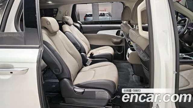 2025 Kia The New Carnival 4th Gen Gasoline 9-Seater Noblesse Sold VIN KNANC813BSS470141 – side profile 2025 Kia The New Carnival 4th Gen Gasoline 9-Seater Noblesse Sold VIN KNANC813BSS470141 – side profile