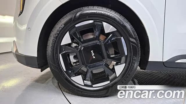 2025 Kia The New Carnival 4th Gen Gasoline 9-Seater Noblesse Sold VIN KNANC813BSS470141 – photo 17 2025 Kia The New Carnival 4th Gen Gasoline 9-Seater Noblesse Sold VIN KNANC813BSS470141 – photo 17