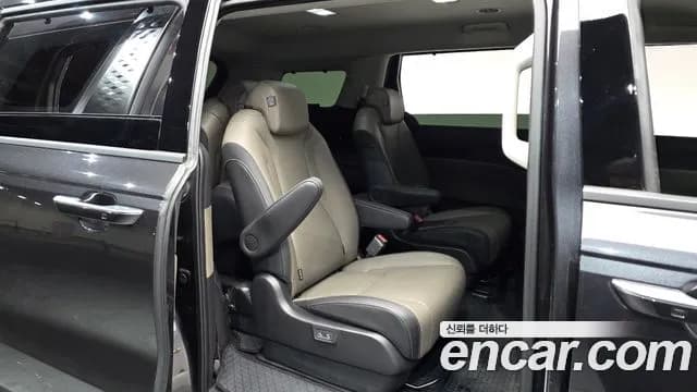 2025 Kia The New Carnival 4th Gen Gasoline 9-Seater Noblesse Sold VIN KNANC813BSS485395 – photo 20 2025 Kia The New Carnival 4th Gen Gasoline 9-Seater Noblesse Sold VIN KNANC813BSS485395 – photo 20