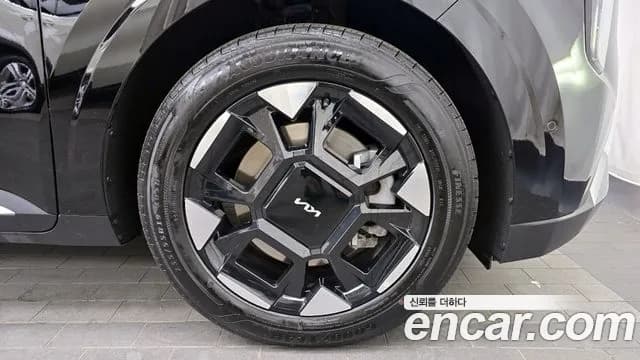 2025 Kia The New Carnival 4th Gen Gasoline 9-Seater Noblesse Sold VIN KNANC813BSS522442 – side profile 2025 Kia The New Carnival 4th Gen Gasoline 9-Seater Noblesse Sold VIN KNANC813BSS522442 – side profile