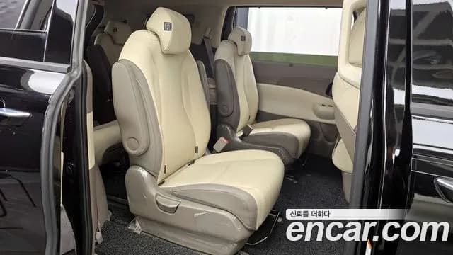2025 Kia The New Carnival 4th Gen Gasoline 9-Seater Noblesse Sold VIN KNANC813BSS522442 – trunk area 2025 Kia The New Carnival 4th Gen Gasoline 9-Seater Noblesse Sold VIN KNANC813BSS522442 – trunk area