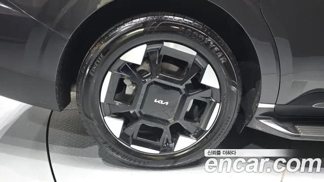 2025 Kia The New Carnival 4th Gen Gasoline 7-Seater Noblesse Sold VIN KNANC813BSS578497 – photo 17 2025 Kia The New Carnival 4th Gen Gasoline 7-Seater Noblesse Sold VIN KNANC813BSS578497 – photo 17