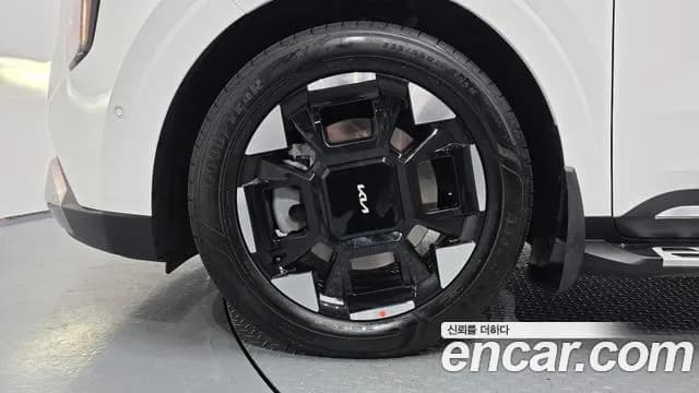 2026 Kia The New Carnival 4th Gen Gasoline 9-Seater Noblesse Sold VIN KNANC813BTS606851 – photo 17 2026 Kia The New Carnival 4th Gen Gasoline 9-Seater Noblesse Sold VIN KNANC813BTS606851 – photo 17