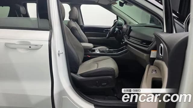 2024 Kia The New Carnival 4th Gen HEV 9seater Nobless Sold VIN KNANC81ABRS012403 – trunk area 2024 Kia The New Carnival 4th Gen HEV 9seater Nobless Sold VIN KNANC81ABRS012403 – trunk area