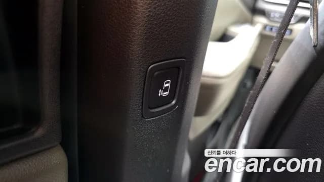 2025 Kia The New Carnival 4th Gen HEV 9seater Nobless Sold VIN KNANC81ABSS016220 – engine bay 2025 Kia The New Carnival 4th Gen HEV 9seater Nobless Sold VIN KNANC81ABSS016220 – engine bay