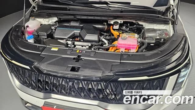 2025 Kia The New Carnival 4th Gen HEV 7seater Nobless Sold VIN KNANC81ABSS017603 – trunk area 2025 Kia The New Carnival 4th Gen HEV 7seater Nobless Sold VIN KNANC81ABSS017603 – trunk area
