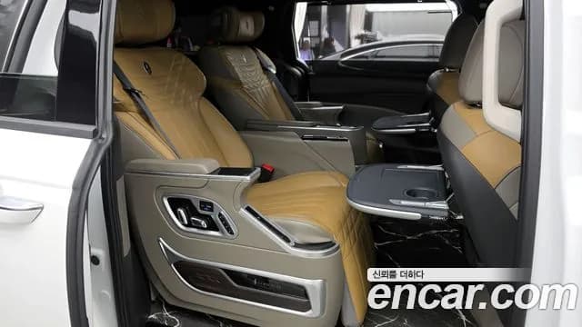 2025 Kia The New Carnival 4th Gen HEV 9-Seater Hi-Limousine (Special vehicle) Sold VIN KNANC81ABSS061089 – rear exterior 2025 Kia The New Carnival 4th Gen HEV 9-Seater Hi-Limousine (Special vehicle) Sold VIN KNANC81ABSS061089 – rear exterior