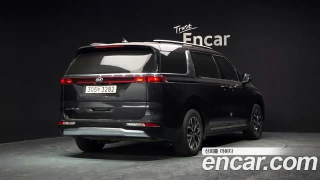 2021 Kia Carnival 4Generation 9-Seater Noblesse Sold VIN KNANC81BBMS043978 – exterior detail 2021 Kia Carnival 4Generation 9-Seater Noblesse Sold VIN KNANC81BBMS043978 – exterior detail