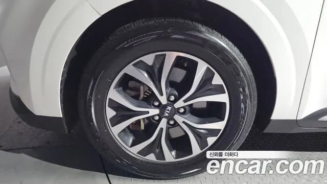 2021 Kia Carnival 4Generation 9-Seater Noblesse Sold VIN KNANC81BBMS054761 – trunk area 2021 Kia Carnival 4Generation 9-Seater Noblesse Sold VIN KNANC81BBMS054761 – trunk area