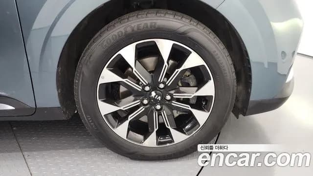 2021 Kia Carnival 4Generation 9-Seater Noblesse Sold VIN KNANC81BBMS064019 – side profile 2021 Kia Carnival 4Generation 9-Seater Noblesse Sold VIN KNANC81BBMS064019 – side profile