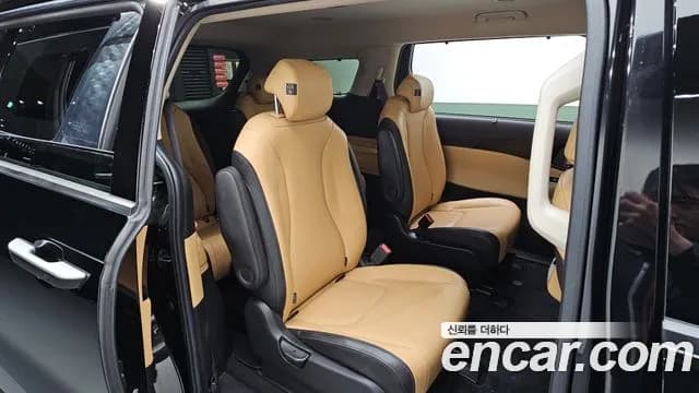 2021 Kia Carnival 4Generation 9-Seater Noblesse Sold VIN KNANC81BBMS077259 – interior seats 2021 Kia Carnival 4Generation 9-Seater Noblesse Sold VIN KNANC81BBMS077259 – interior seats