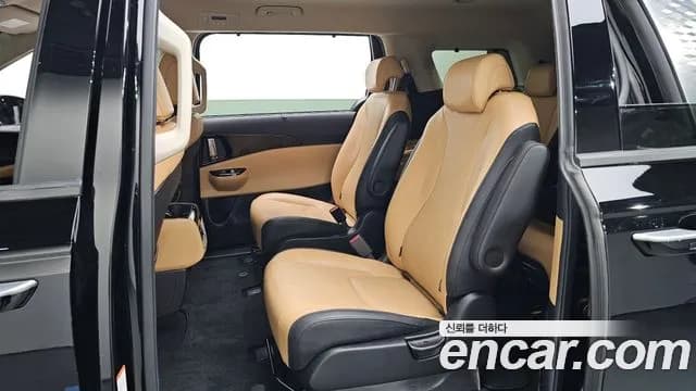 2021 Kia Carnival 4Generation 9-Seater Noblesse Sold VIN KNANC81BBMS077259 – exterior detail 2021 Kia Carnival 4Generation 9-Seater Noblesse Sold VIN KNANC81BBMS077259 – exterior detail