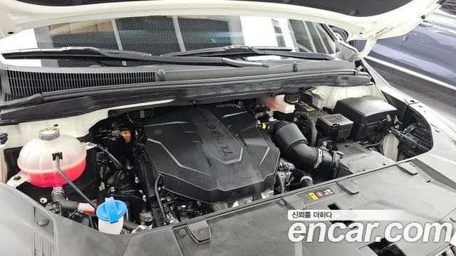 2021 Kia Carnival 4th Gen 9-Seater Noblesse Sold VIN KNANC81BBMS078790 – exterior detail 2021 Kia Carnival 4th Gen 9-Seater Noblesse Sold VIN KNANC81BBMS078790 – exterior detail