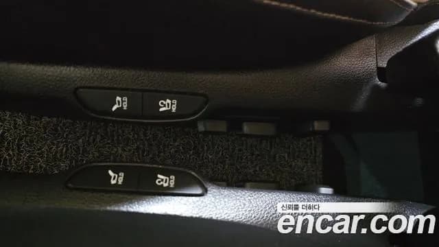 2021 Kia Carnival 4th Gen 7-Seater Noblesse Sold VIN KNANC81BBMS099600 – exterior detail 2021 Kia Carnival 4th Gen 7-Seater Noblesse Sold VIN KNANC81BBMS099600 – exterior detail
