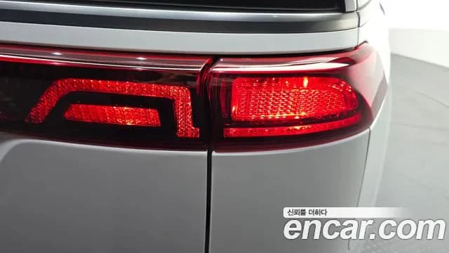2022 Kia Carnival 4Generation 9-Seater Noblesse Sold VIN KNANC81BBNS165505 – side profile 2022 Kia Carnival 4Generation 9-Seater Noblesse Sold VIN KNANC81BBNS165505 – side profile