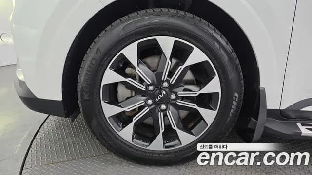 2022 Kia Carnival 4th Gen 7-Seater Noblesse Sold VIN KNANC81BBNS169943 – exterior detail 2022 Kia Carnival 4th Gen 7-Seater Noblesse Sold VIN KNANC81BBNS169943 – exterior detail