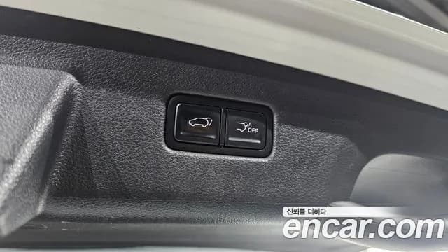 2022 Kia Carnival 4Generation 9-Seater Noblesse Sold VIN KNANC81BBNS178467 – exterior detail 2022 Kia Carnival 4Generation 9-Seater Noblesse Sold VIN KNANC81BBNS178467 – exterior detail