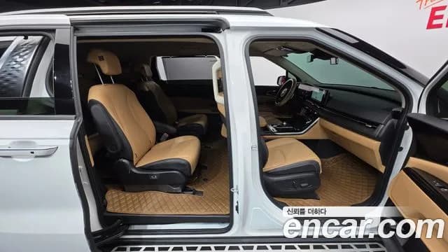 2022 Kia Carnival 4Generation 9-Seater Noblesse Sold VIN KNANC81BBNS180179 – interior seats 2022 Kia Carnival 4Generation 9-Seater Noblesse Sold VIN KNANC81BBNS180179 – interior seats