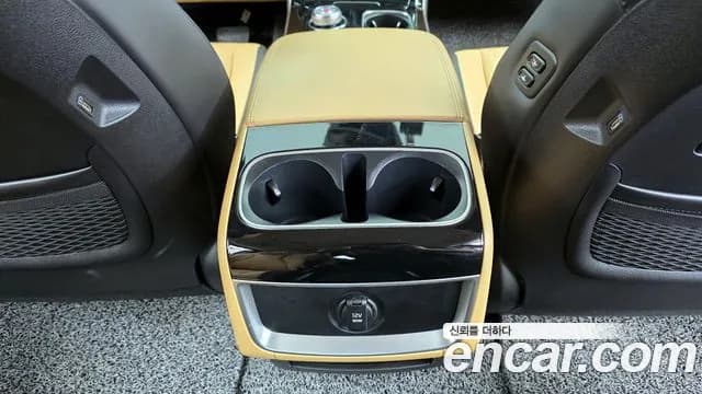 2022 Kia Carnival 4Generation 9-Seater Noblesse Sold VIN KNANC81BBNS188851 – interior seats 2022 Kia Carnival 4Generation 9-Seater Noblesse Sold VIN KNANC81BBNS188851 – interior seats