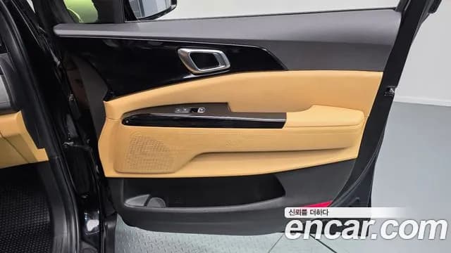 2023 Kia Carnival 4Generation 9-Seater Noblesse Sold VIN KNANC81BBPS240009 – trunk area 2023 Kia Carnival 4Generation 9-Seater Noblesse Sold VIN KNANC81BBPS240009 – trunk area