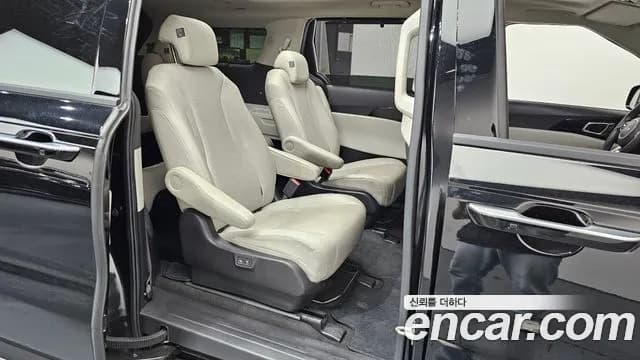 2023 Kia Carnival 4Generation 9-Seater Noblesse Sold VIN KNANC81BBPS242300 – exterior detail 2023 Kia Carnival 4Generation 9-Seater Noblesse Sold VIN KNANC81BBPS242300 – exterior detail