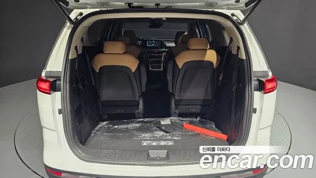 2023 Kia Carnival 4Generation 9-Seater Noblesse Sold VIN KNANC81BBPS295631 – trunk area 2023 Kia Carnival 4Generation 9-Seater Noblesse Sold VIN KNANC81BBPS295631 – trunk area