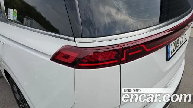 2023 Kia Carnival 4Generation 9-Seater Noblesse Sold VIN KNANC81BBPS302171 – exterior detail 2023 Kia Carnival 4Generation 9-Seater Noblesse Sold VIN KNANC81BBPS302171 – exterior detail
