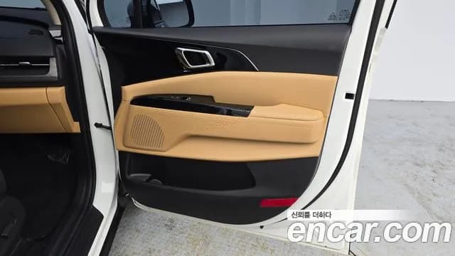 2023 Kia Carnival 4Generation 9-Seater Noblesse Sold VIN KNANC81BBPS302171 – photo 13 2023 Kia Carnival 4Generation 9-Seater Noblesse Sold VIN KNANC81BBPS302171 – photo 13