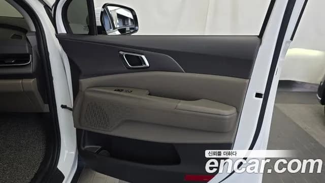 2024 Kia The New Carnival 4th Gen 9-Seater Noblesse Sold VIN KNANC81BBRS446597 – photo 14 2024 Kia The New Carnival 4th Gen 9-Seater Noblesse Sold VIN KNANC81BBRS446597 – photo 14