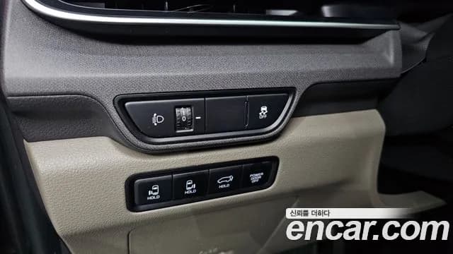 2025 Kia The New Carnival 4th Gen 7-Seater Outdoor Sold VIN KNANC81BBSS473272 – interior seats 2025 Kia The New Carnival 4th Gen 7-Seater Outdoor Sold VIN KNANC81BBSS473272 – interior seats