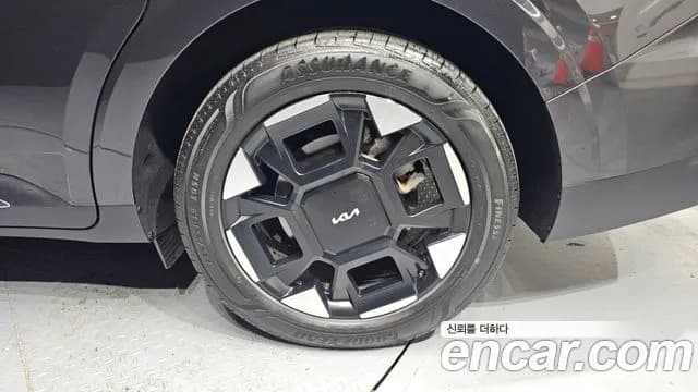 2025 Kia The New Carnival 4th Gen 7-Seater Outdoor Sold VIN KNANC81BBSS473272 – undercarriage 2025 Kia The New Carnival 4th Gen 7-Seater Outdoor Sold VIN KNANC81BBSS473272 – undercarriage