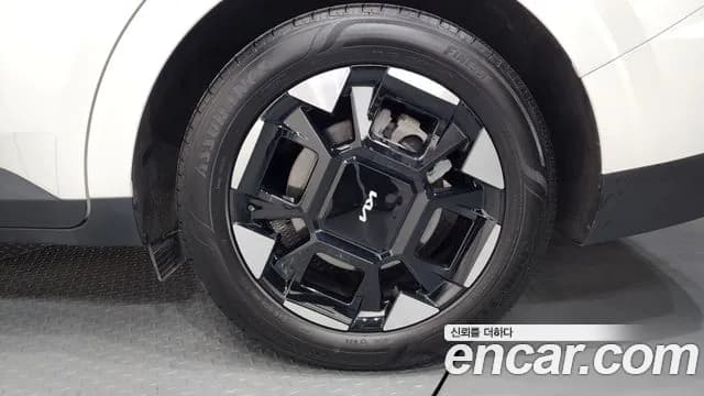2025 Kia The New Carnival 4th Gen 9-Seater Noblesse Sold VIN KNANC81BBSS495200 – trunk area 2025 Kia The New Carnival 4th Gen 9-Seater Noblesse Sold VIN KNANC81BBSS495200 – trunk area