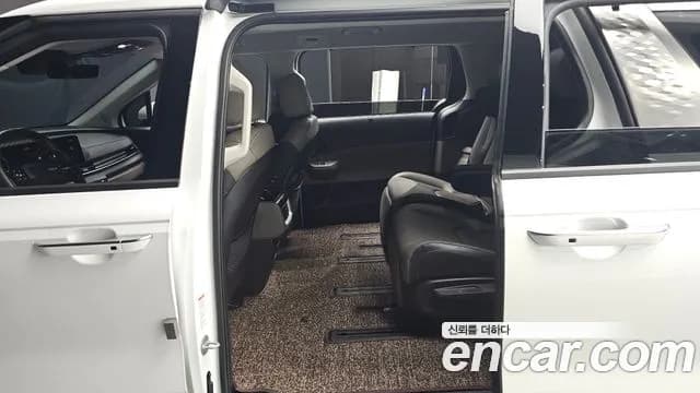 2025 Kia The New Carnival 4th Gen 7-Seater Noblesse Sold VIN KNANC81BBSS514110 – undercarriage 2025 Kia The New Carnival 4th Gen 7-Seater Noblesse Sold VIN KNANC81BBSS514110 – undercarriage