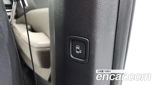 2025 Kia The New Carnival 4th Gen 9-Seater Noblesse Sold VIN KNANC81BBSS526295 – photo 16 2025 Kia The New Carnival 4th Gen 9-Seater Noblesse Sold VIN KNANC81BBSS526295 – photo 16
