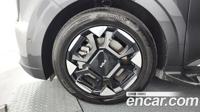 2025 Kia The New Carnival 4th Gen 9-Seater Noblesse Sold VIN KNANC81BBSS526295 – photo 21 2025 Kia The New Carnival 4th Gen 9-Seater Noblesse Sold VIN KNANC81BBSS526295 – photo 21