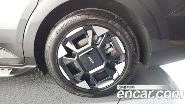 2025 Kia The New Carnival 4th Gen 9-Seater Noblesse Sold VIN KNANC81BBSS526295 – photo 32 2025 Kia The New Carnival 4th Gen 9-Seater Noblesse Sold VIN KNANC81BBSS526295 – photo 32