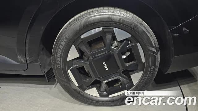 2025 Kia The New Carnival 4th Gen 7-Seater Noblesse Sold VIN KNANC81BBSS556189 – photo 22 2025 Kia The New Carnival 4th Gen 7-Seater Noblesse Sold VIN KNANC81BBSS556189 – photo 22