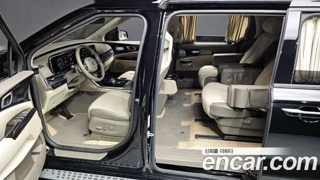 2021 Kia Carnival 4Generation Gasoline 9-Seater Hi-Limousine Sold VIN KNANE813BMS037065 – rear exterior 2021 Kia Carnival 4Generation Gasoline 9-Seater Hi-Limousine Sold VIN KNANE813BMS037065 – rear exterior