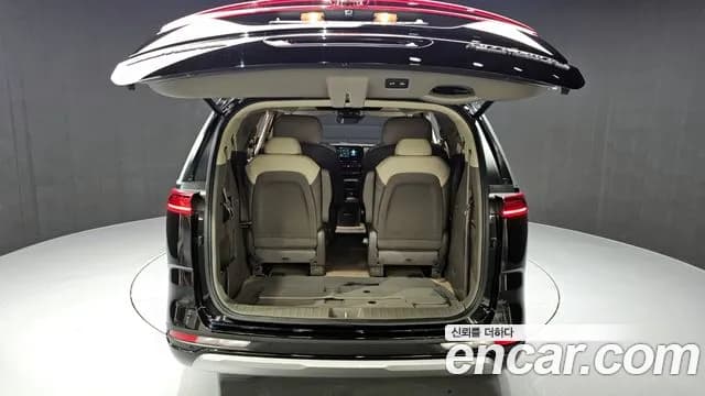 2021 Kia Carnival 4Generation Gasoline 9-Seater Hi-Limousine Sold VIN KNANE813BMS037065 – exterior detail 2021 Kia Carnival 4Generation Gasoline 9-Seater Hi-Limousine Sold VIN KNANE813BMS037065 – exterior detail